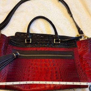 Elegant Red and Black Brahmin Crocodile Pattern Handbag